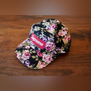 “Supreme” style 5 panel hat